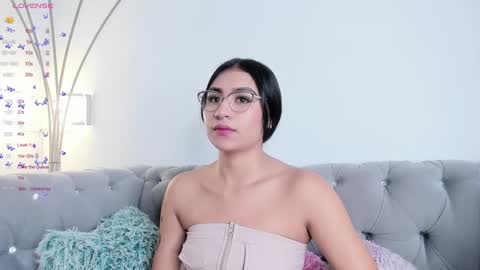  Zayda  online show from January 3, 7:07 pm