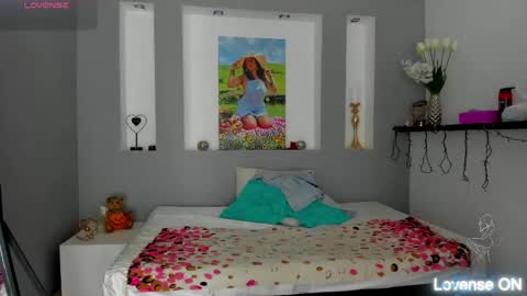 Karolyne online show from May 25, 3:05 am