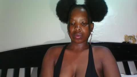 ZEEEE01 online show from April 7, 1:40 am