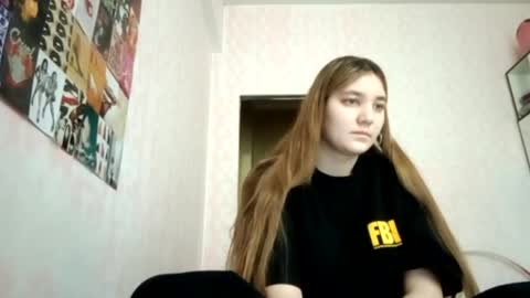 zeniabrossoit online show from May 11, 9:22 am
