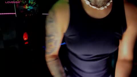 zhoestrong online show from May 8, 2:26 am