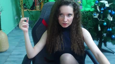 zianichols online show from January 13, 10:35 pm