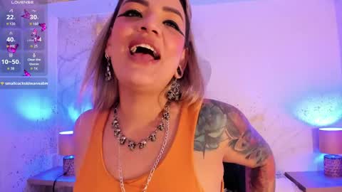 zihaadams_ online show from May 8, 3:21 am