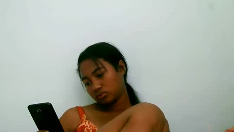 elly online show from May 9, 6:48 am