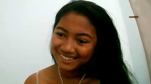elly online show from May 12, 5:16 am