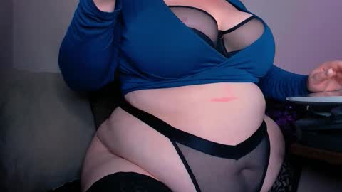 zinacorleone online show from November 12, 8:40 pm