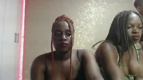 Zinadine online show from February 18, 2:49 pm