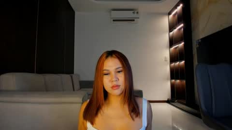 zira_lu online show from March 10, 5:33 am