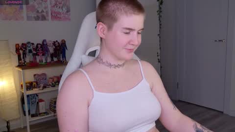 Snapshot of zlata_in_xxxland chatting on September 19, 8:52 pm Zlata online show from September 19, 8:52 pm