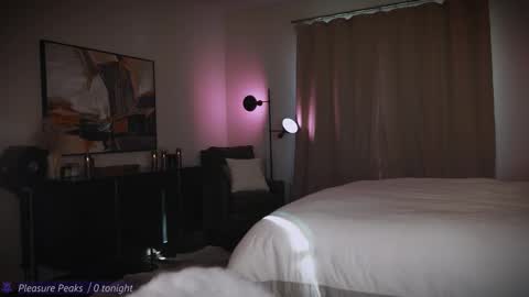 Zara  Join next live  at 5PM EST  online show from March 20, 10:03 pm