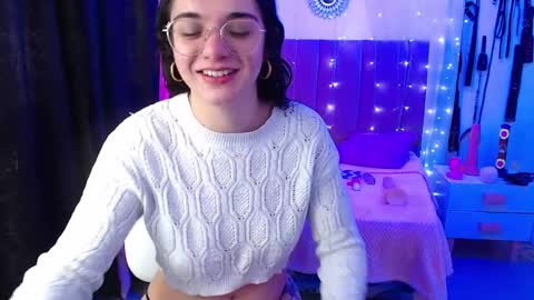zoe_0111 online show from December 21, 1:21 pm