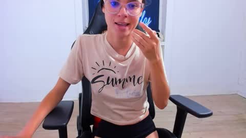 Zoe online show from February 13, 12:46 am