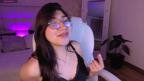 zoe  online show from October 1, 5:34 am
