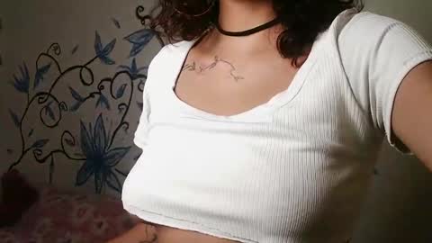 zoe_ch_ online show from May 12, 5:59 am