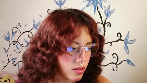 zoe_ch_ online show from May 20, 5:04 am