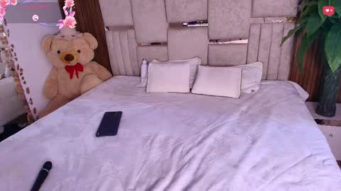 zoe_dim online show from March 25, 10:23 pm