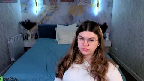 Zoe online show from April 5, 5:28 am