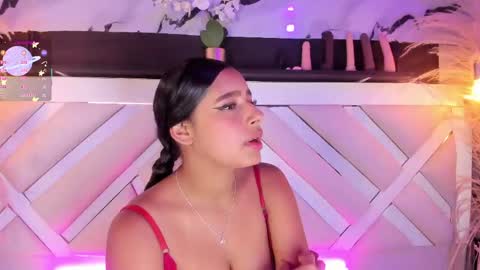 Zoey  online show from May 23, 10:08 pm
