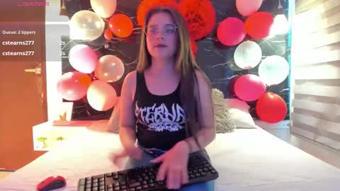 Zoe online show from February 19, 12:05 pm