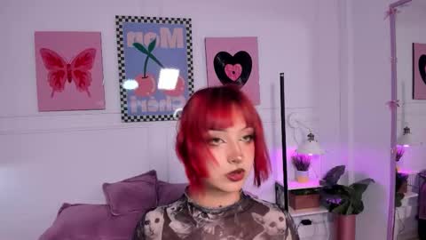 Zoe Lynch online show from February 3, 11:37 am