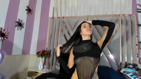 zoe online show from January 10, 10:14 pm