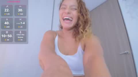 zoe online show from November 22, 8:22 pm