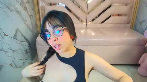 Zoe  online show from October 7, 3:11 am