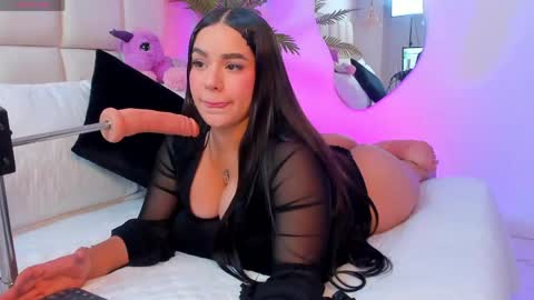 Zoe online show from May 1, 6:11 pm