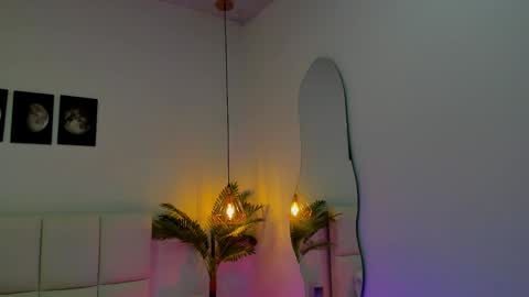 Zoe online show from November 4, 12:04 am