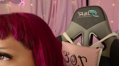 zoe_sullivan_ online show from May 6, 9:13 am