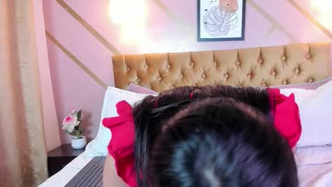 zoe Summerss online show from December 15, 1:27 pm