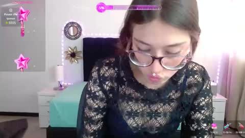 Snapshot of zoe_sweet050 chatting on January 30, 10:19 pm zoe_sweet050 online show from January 30, 10:19 pm