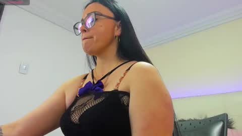 Zoe online show from October 10, 2:22 pm