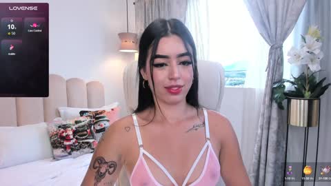  zoee jackson online show from December 21, 8:00 pm