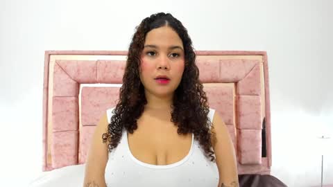 zoee online show from January 17, 3:12 am