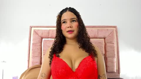 zoee online show from January 15, 3:00 am