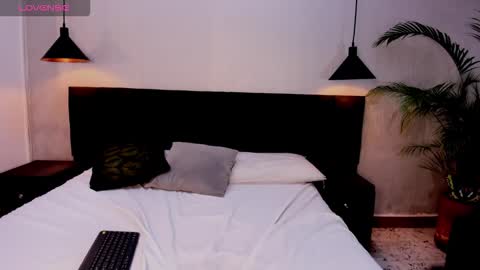 Zoe online show from March 11, 4:09 pm