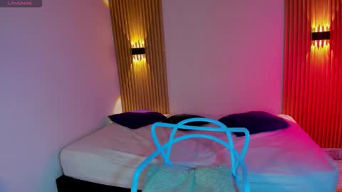 zoegrace5 online show from February 4, 6:49 am