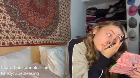 zoepleasing online show from October 15, 2:47 am