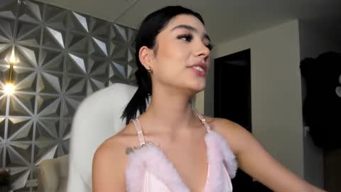 Zoe Rouse online show from January 10, 8:57 pm