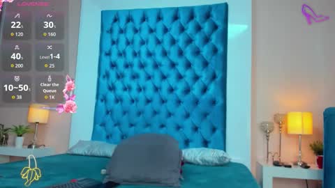 Snapshot of zoesantanna_ chatting on October 23, 9:10 pm Zoe Santana online show from October 23, 9:10 pm
