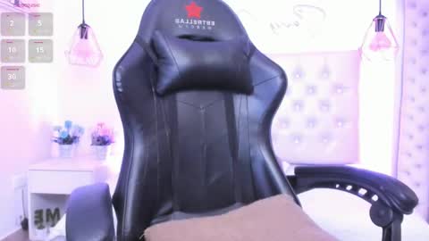 zoeth_ruiz online show from January 10, 12:26 pm