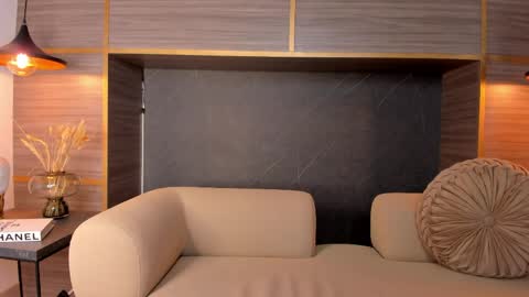 ZOE online show from May 8, 3:59 pm