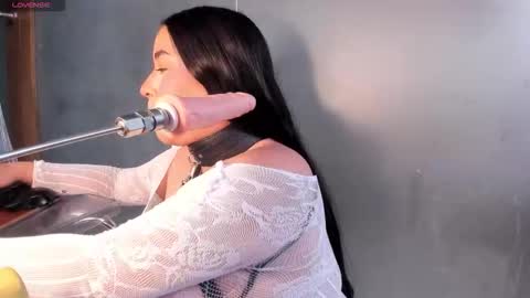 zoey thommpson online show from October 17, 10:02 pm