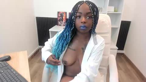 Zooe online show from January 15, 11:43 am