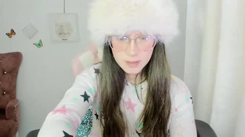 Alicie online show from May 19, 2:46 pm