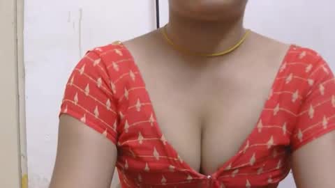 Zoya online show from April 16, 2:39 pm