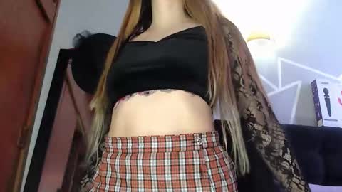 zpzphot online show from October 21, 6:17 am