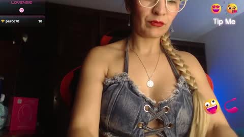 Zulay  online show from May 22, 8:29 pm