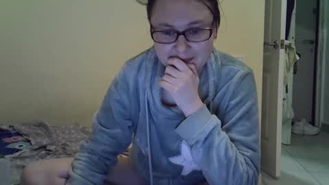 Zyuhre online show from December 16, 2:12 pm